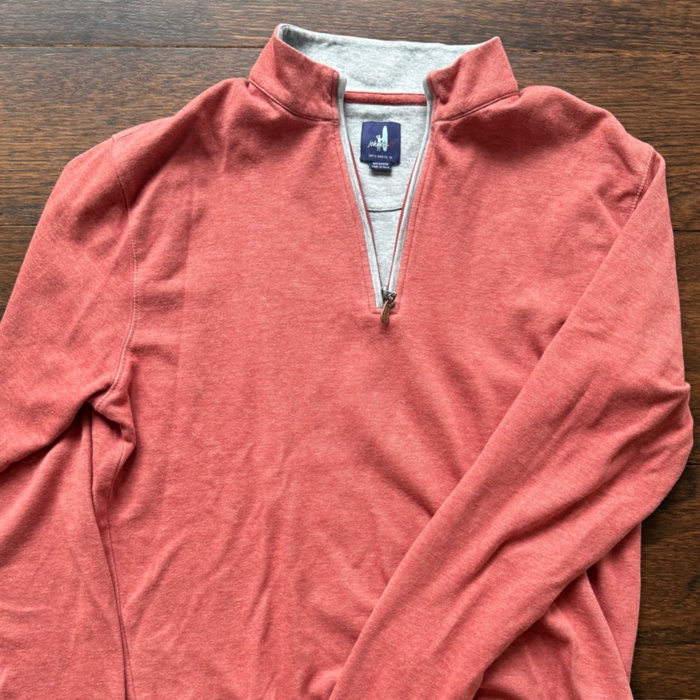 Johnnie O quarter zip (M)